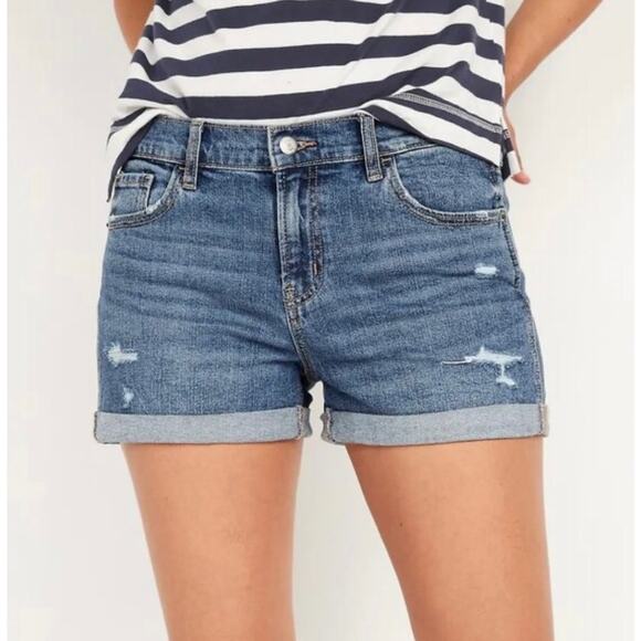Old Navy Plus Distressed Mid-Rise‎ Boyfriend Medium Wash Shorts Size 22 - Picture 1 of 7